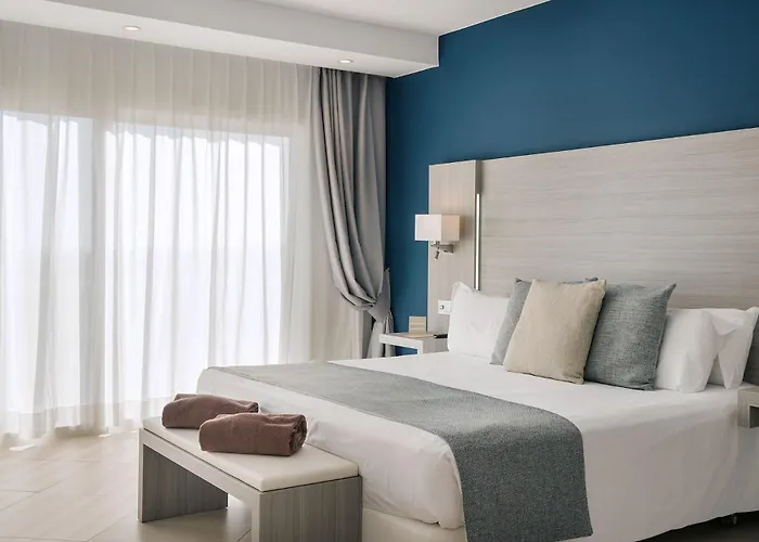 Royal Palm & - Adults Only Курортный комплекс