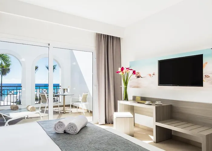 Курортный комплекс Royal Palm & - Adults Only 4*